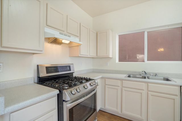 3390 Marino Drive SE, Rio Rancho, NM 87124