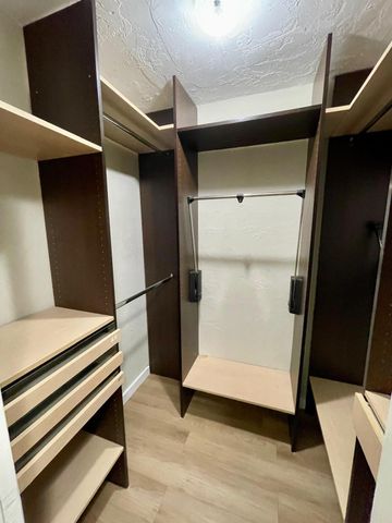 1401 NE 191st Street, Miami, FL 33179