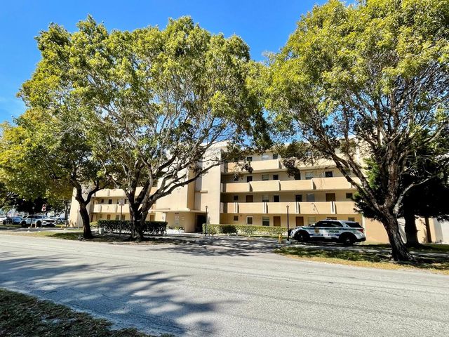 1401 NE 191st Street, Miami, FL 33179