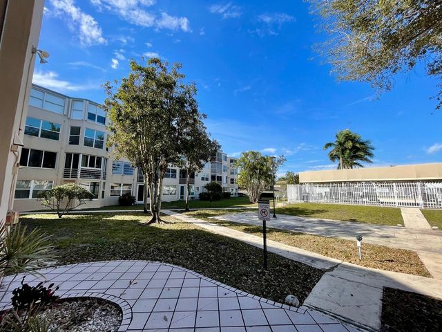 1401 NE 191st Street, Miami, FL 33179