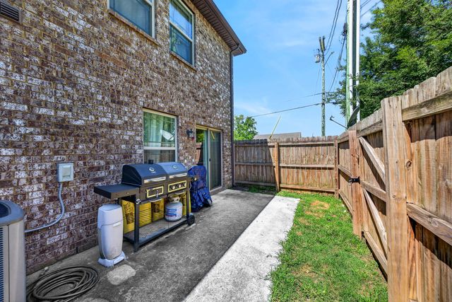 211 Cedar St Apt 1, Lebanon, TN 37087