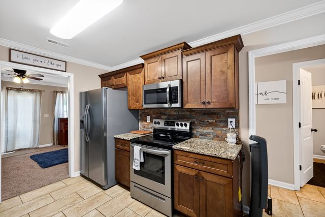 211 Cedar St Apt 1, Lebanon, TN 37087