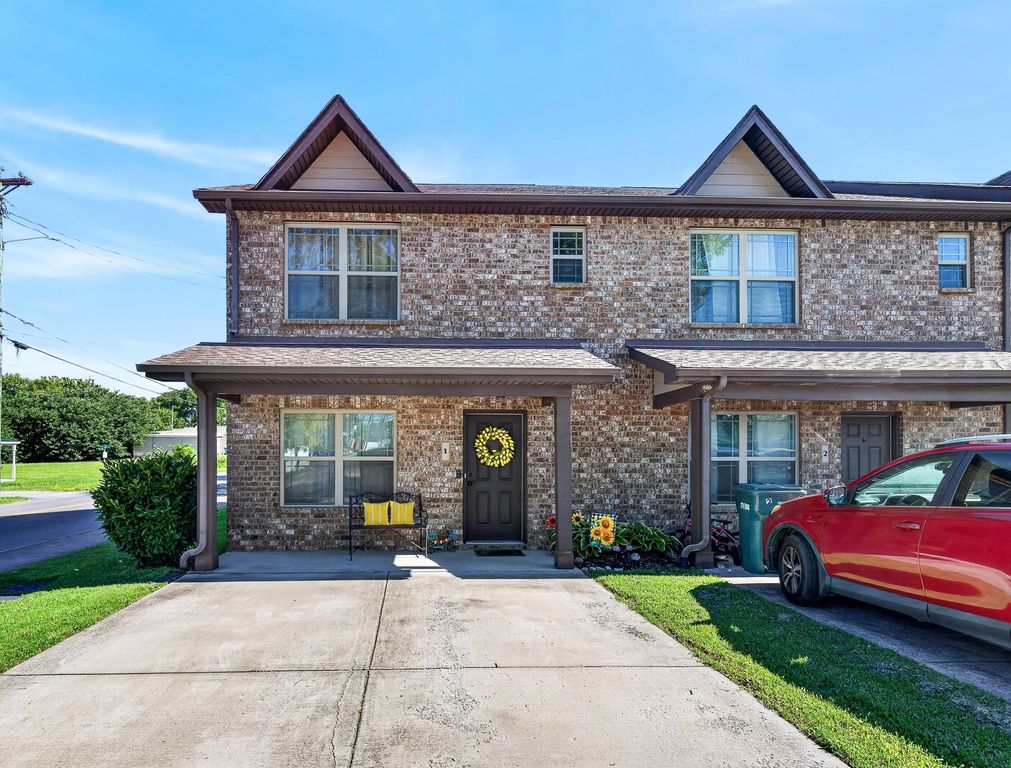 211 Cedar St Apt 1, Lebanon, TN 37087