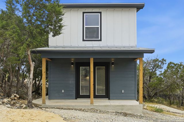 1571 Lakeshore, Canyon Lake, TX 78133