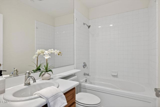 2511 Worth Way, Camarillo, CA 93012