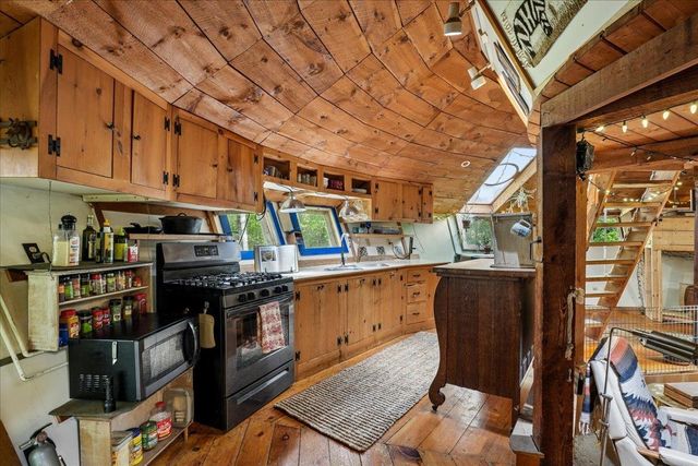 491 Greenfield Road, Peterborough, NH 03458