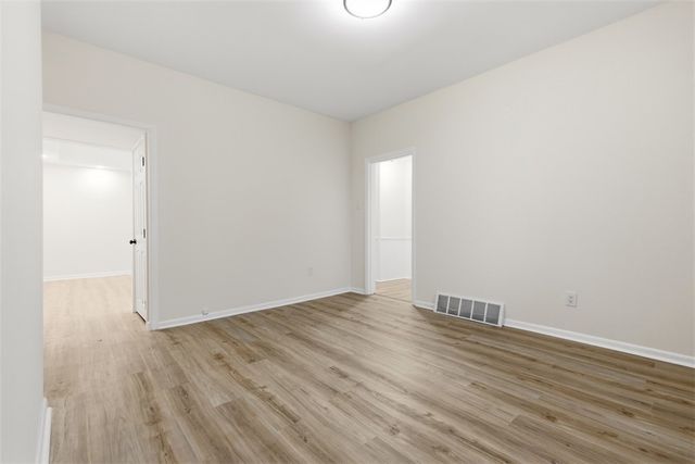 13 Marchmont St, Ingram, PA 15205
