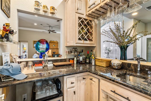 1910 Maplewood Drive, Weatherford, TX 76087