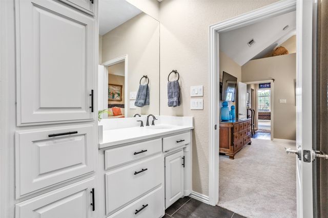 1910 Maplewood Drive, Weatherford, TX 76087