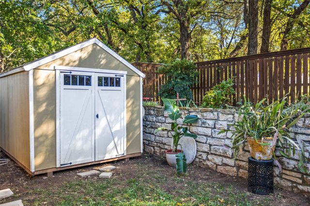 1910 Maplewood Drive, Weatherford, TX 76087