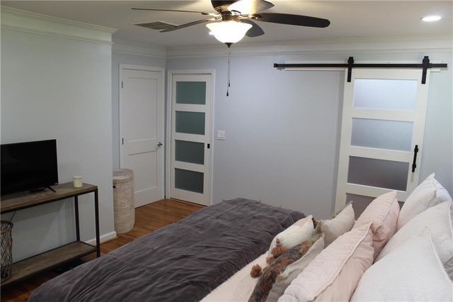 4989 Mountclaire Road, Stone Mountain, GA 30087