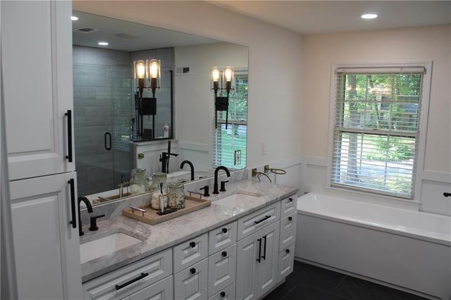 4989 Mountclaire Road, Stone Mountain, GA 30087