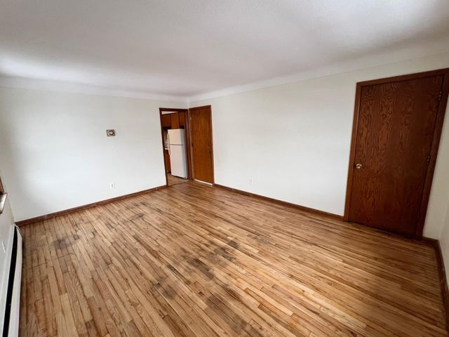 1695 7th Street E, Saint Paul, MN 55106