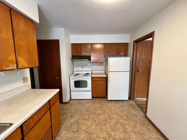 1695 7th Street E, Saint Paul, MN 55106