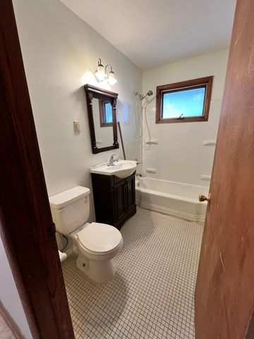 1695 7th Street E, Saint Paul, MN 55106