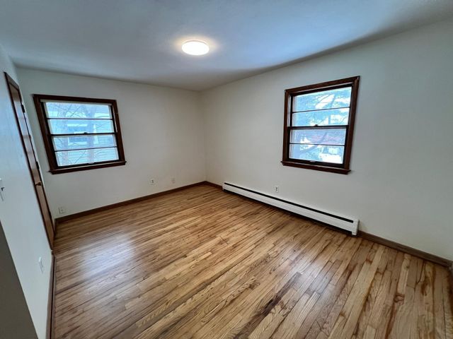 1695 7th Street E, Saint Paul, MN 55106