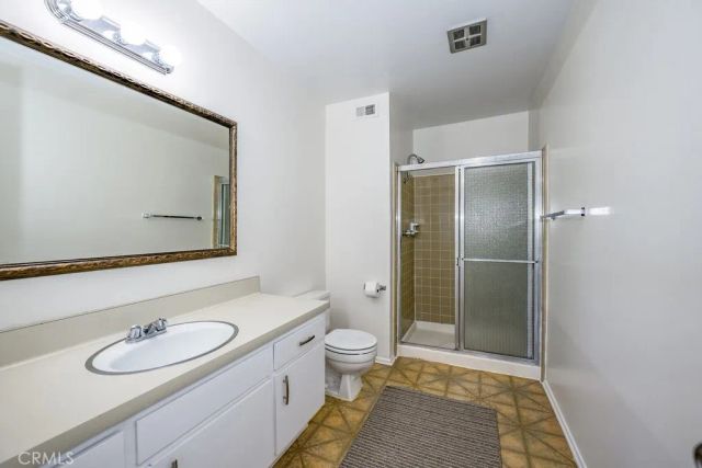 24223 La Glorita Circle, Newhall, CA 91321