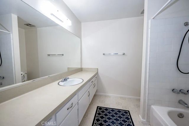 24223 La Glorita Circle, Newhall, CA 91321