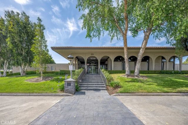 24223 La Glorita Circle, Newhall, CA 91321