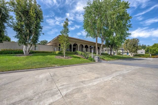 24223 La Glorita Circle, Newhall, CA 91321