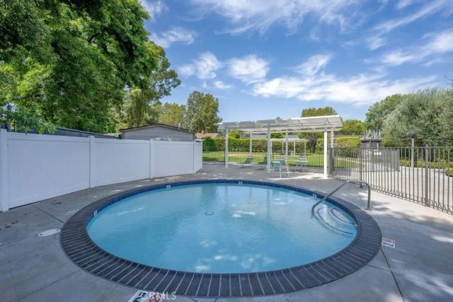 24223 La Glorita Circle, Newhall, CA 91321