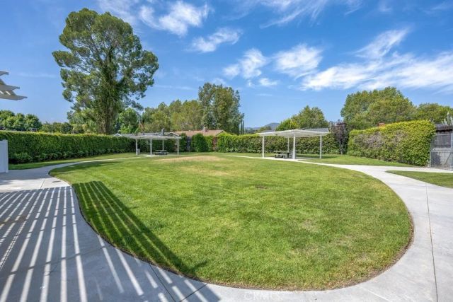 24223 La Glorita Circle, Newhall, CA 91321
