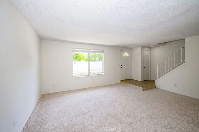 24223 La Glorita Circle, Newhall, CA 91321