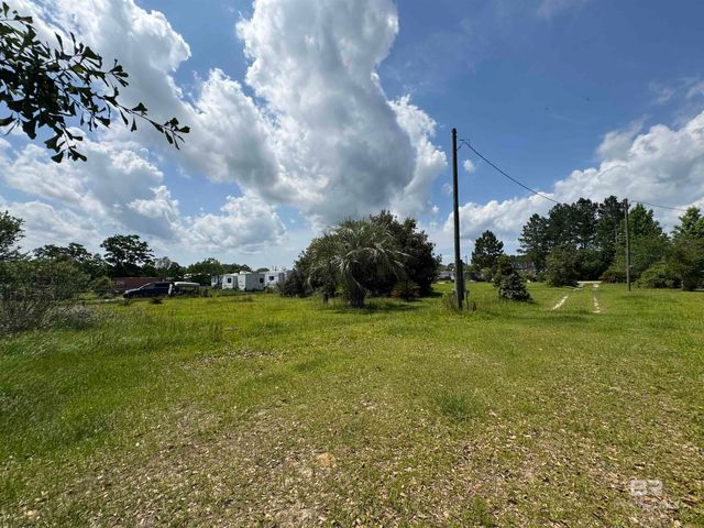 33188 Gilley Road, Lillian, AL 36549
