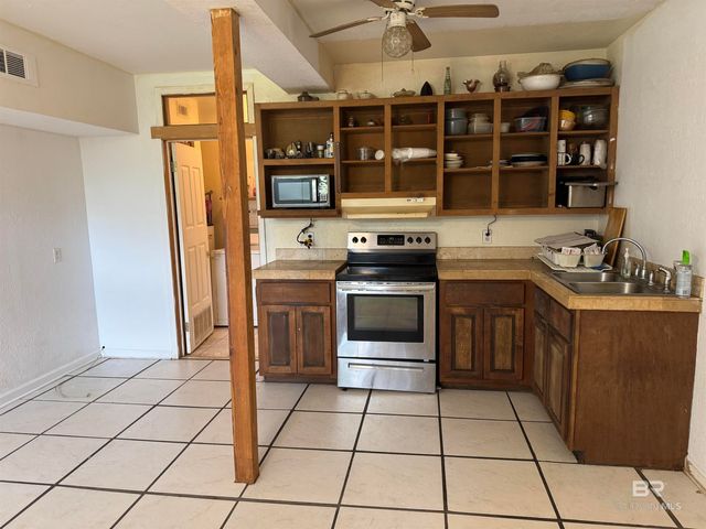 33188 Gilley Road, Lillian, AL 36549