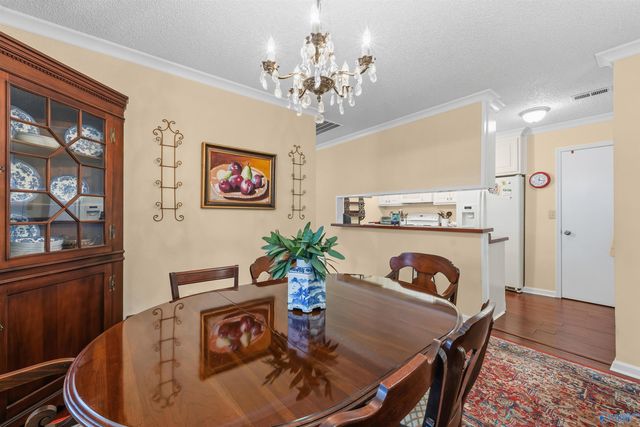 333 Chateau Drive SW, Huntsville, AL 35801