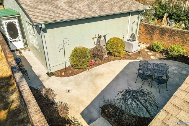 333 Chateau Drive SW, Huntsville, AL 35801