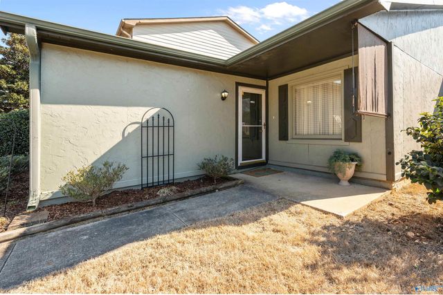 333 Chateau Drive SW, Huntsville, AL 35801