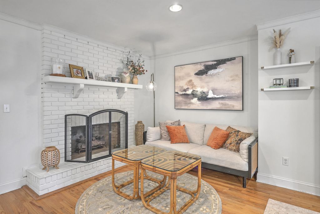 Image 12 of property listing at 1284 Orange Branch Road, Charleston, SC 29407