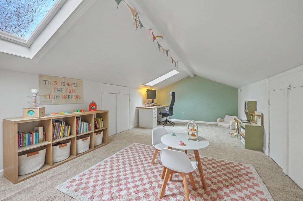 Image 3 of property listing at 1284 Orange Branch Road, Charleston, SC 29407