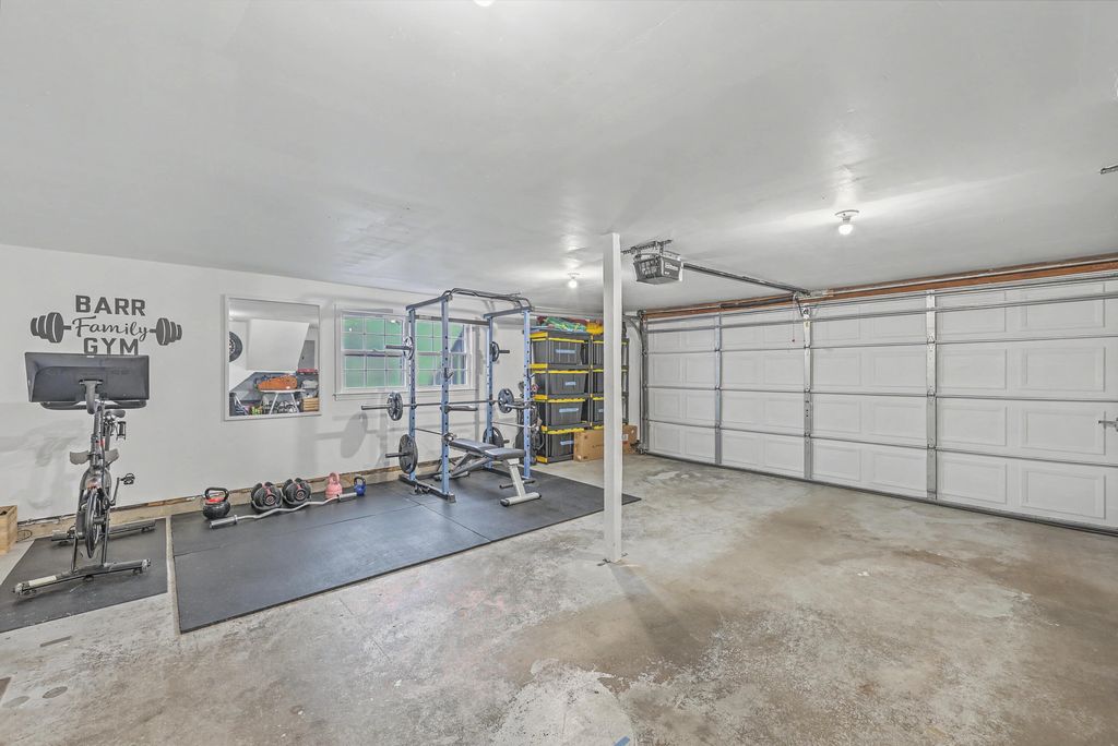 Image 5 of property listing at 1284 Orange Branch Road, Charleston, SC 29407