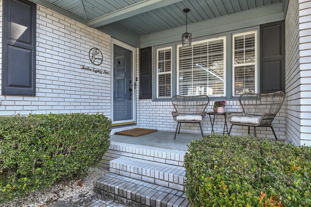 Image 9 of property listing at 1284 Orange Branch Road, Charleston, SC 29407