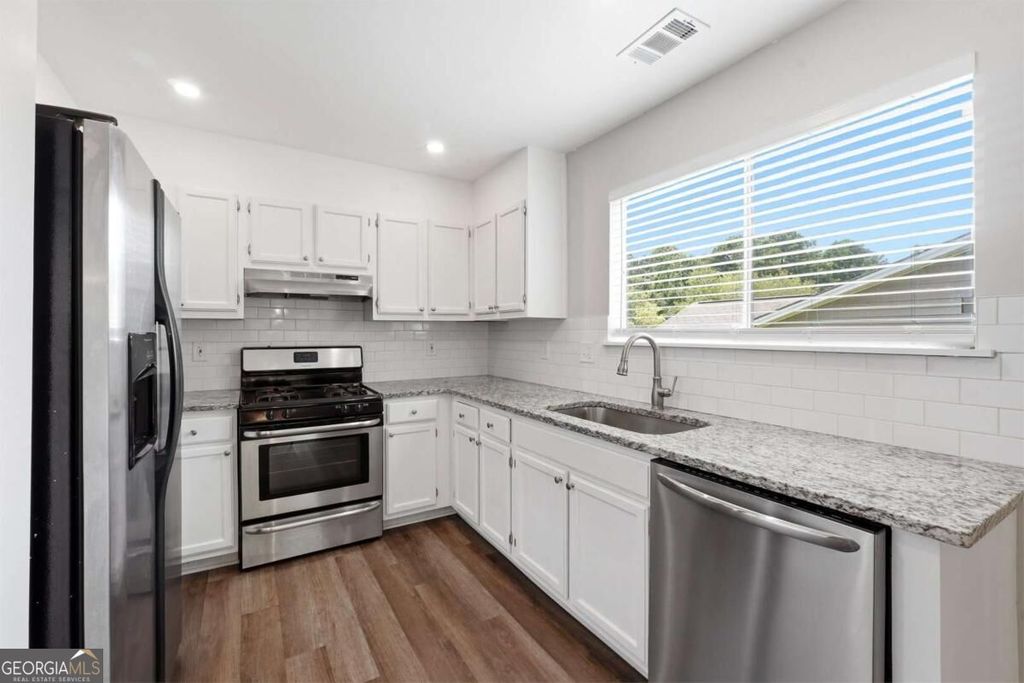 8413 Glenwoods Terrace, Riverdale, GA 30274 — photo 5