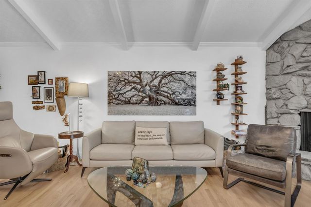 6685 Arboga Way, Sacramento, CA 95831