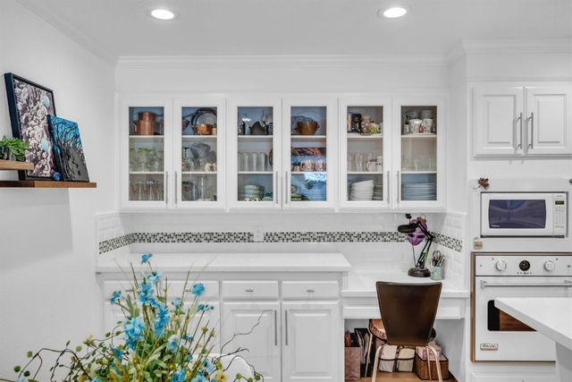 6685 Arboga Way, Sacramento, CA 95831