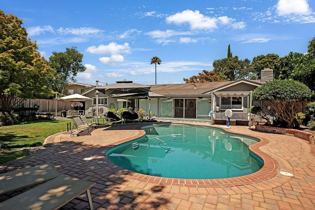 6685 Arboga Way, Sacramento, CA 95831
