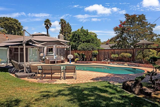6685 Arboga Way, Sacramento, CA 95831