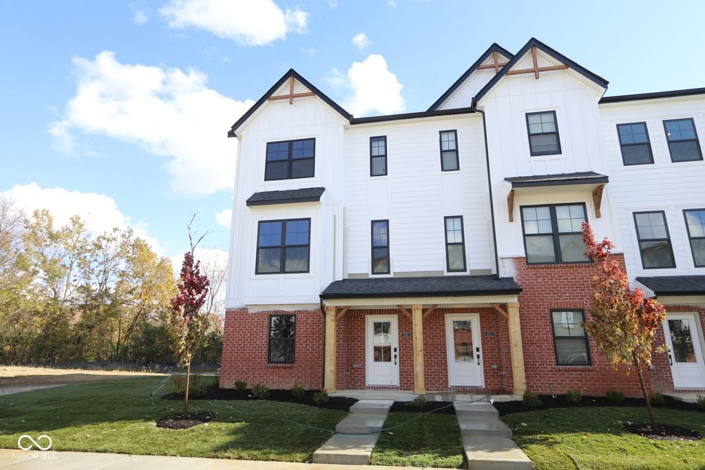 4507 Yellowwood Avenue, Brownsburg, IN 46112