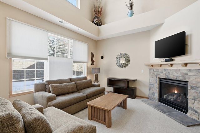 1243 Majestic Avenue 313, Maplewood, MN 55109