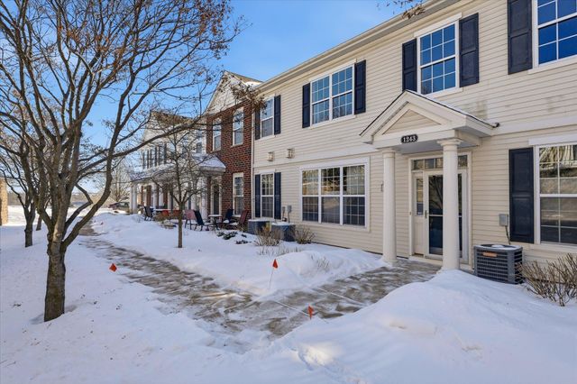 1243 Majestic Avenue 313, Maplewood, MN 55109