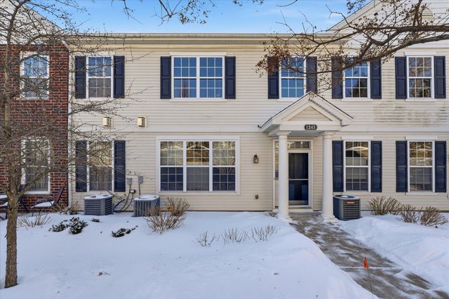 1243 Majestic Avenue 313, Maplewood, MN 55109