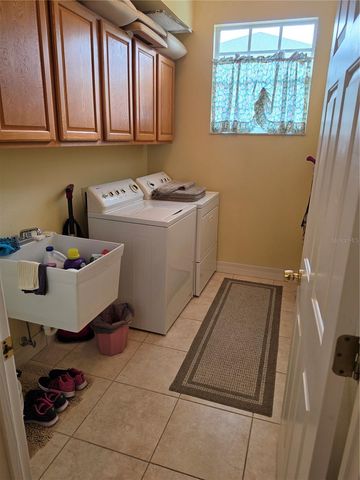 6523 CREWS LAKE HILLS LOOP E, Lakeland, FL 33813