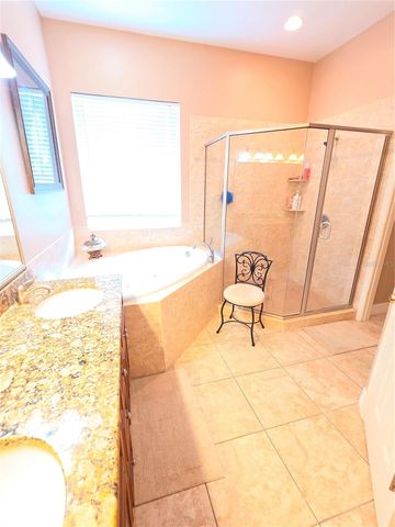 6523 CREWS LAKE HILLS LOOP E, Lakeland, FL 33813