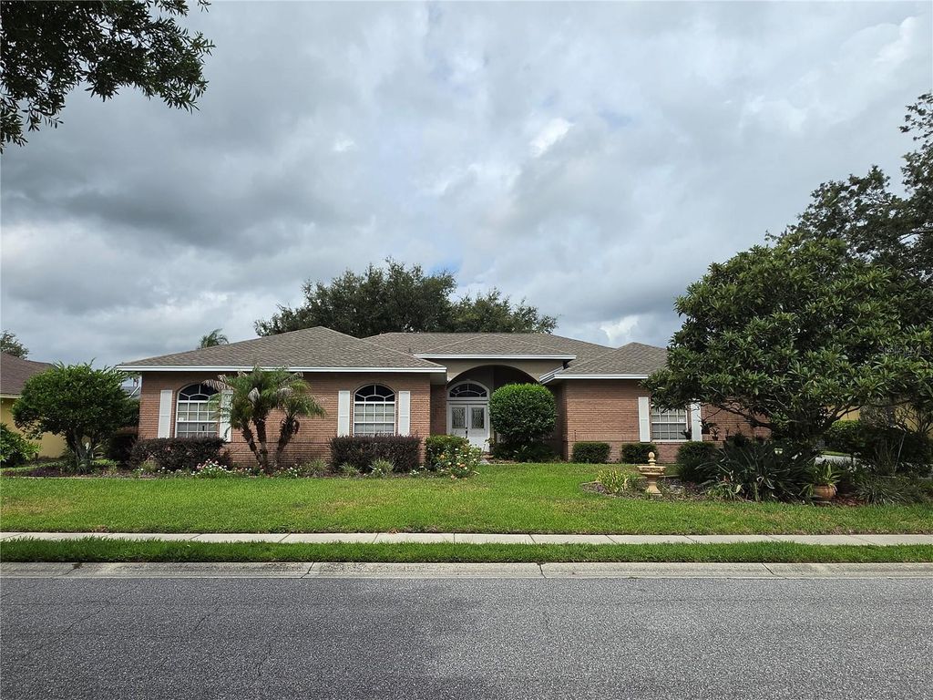 6523 CREWS LAKE HILLS LOOP E, Lakeland, FL 33813