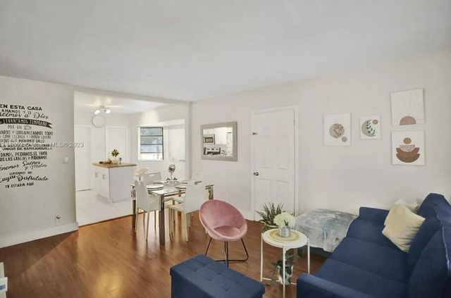 2552 Wiley Street, Hollywood, FL 33020