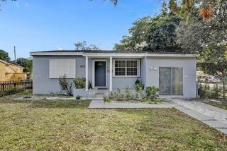 2552 Wiley Street, Hollywood, FL 33020